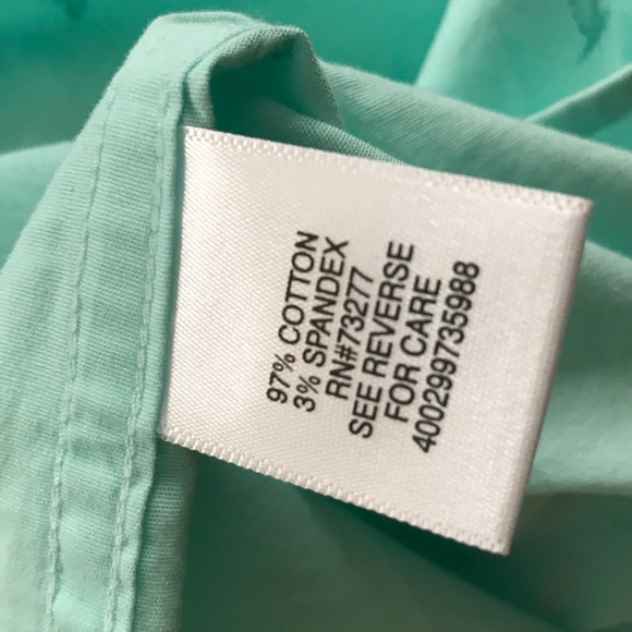 Beautiful button down Men’s Shirt - Picture 3 of 4